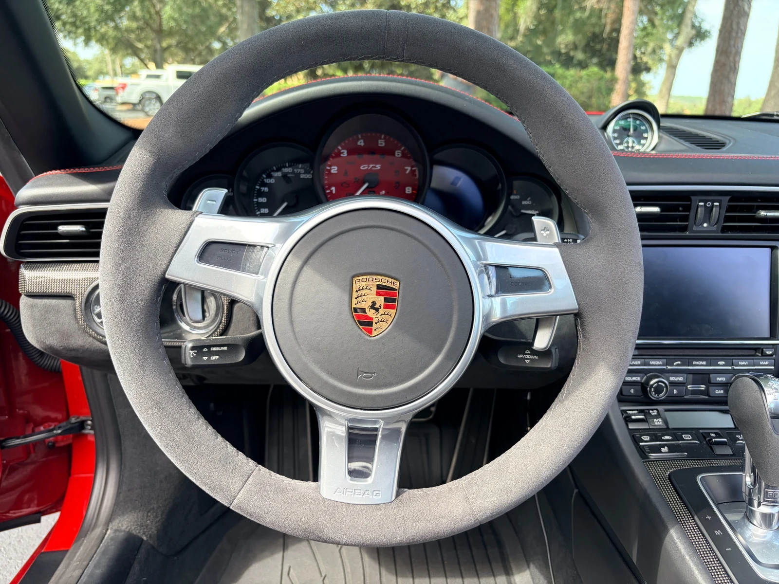 2016 Porsche 911 (991.1) Targa 4 GTS, 18/30