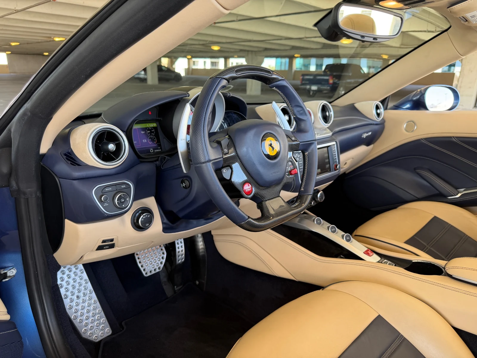 2015 Ferrari California T, 2/30