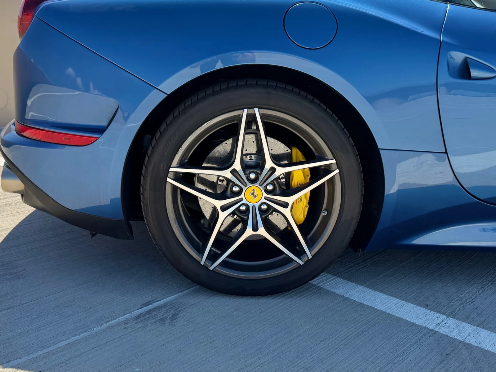 2015 Ferrari California T, 14/30