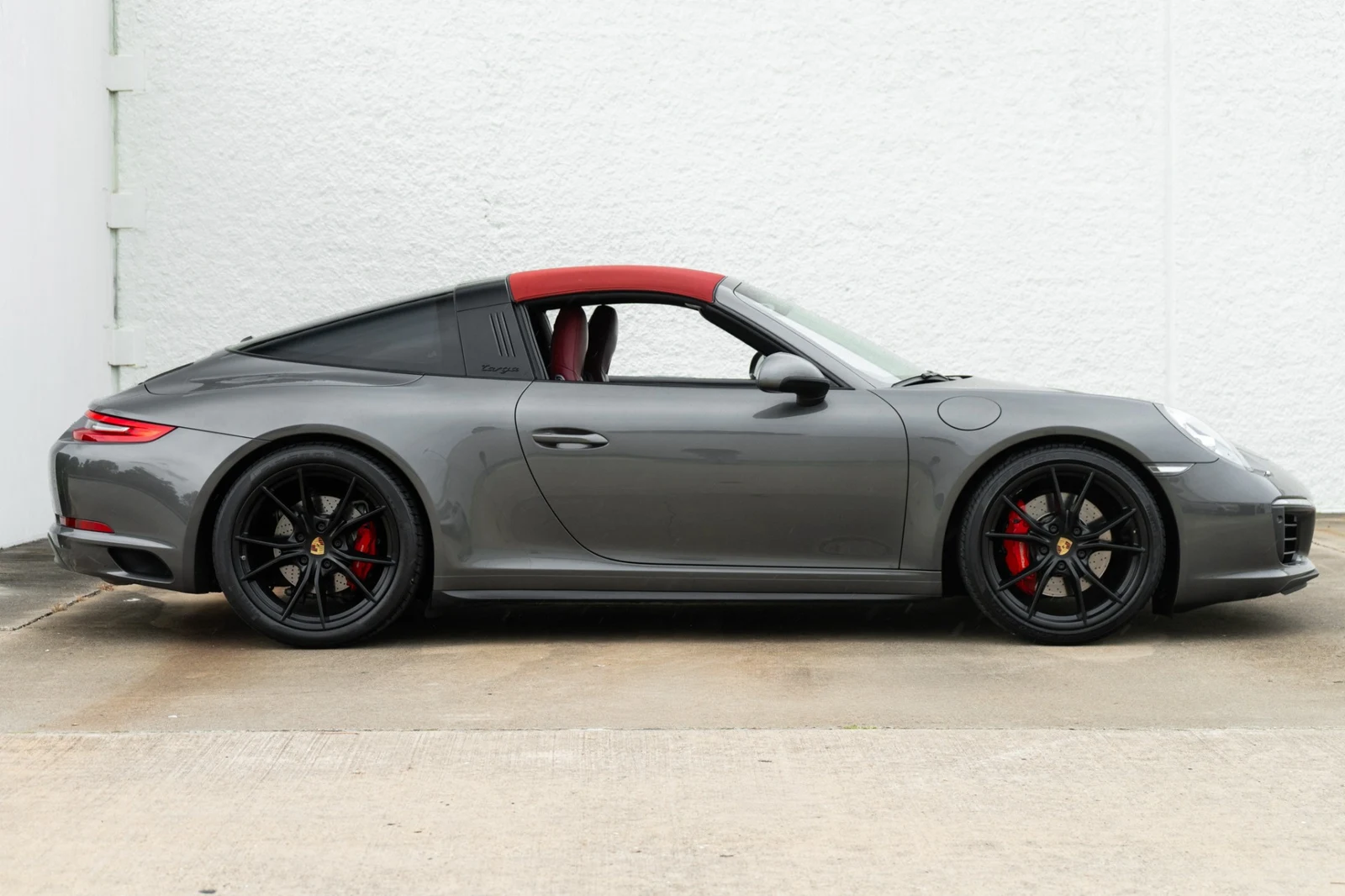 2017 Porsche 911 (991.2) Targa 4S, 3/30