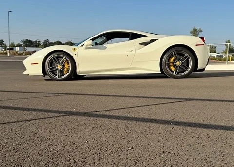 2019 Ferrari 488 GTB, 16/30
