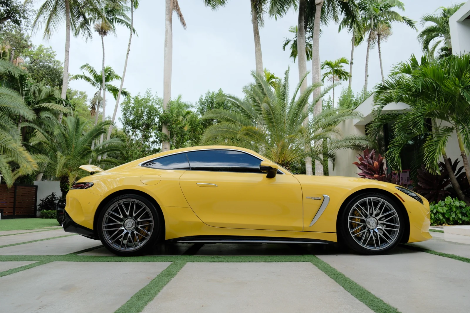 2024 Mercedes-Benz AMG GT 63, 4/30