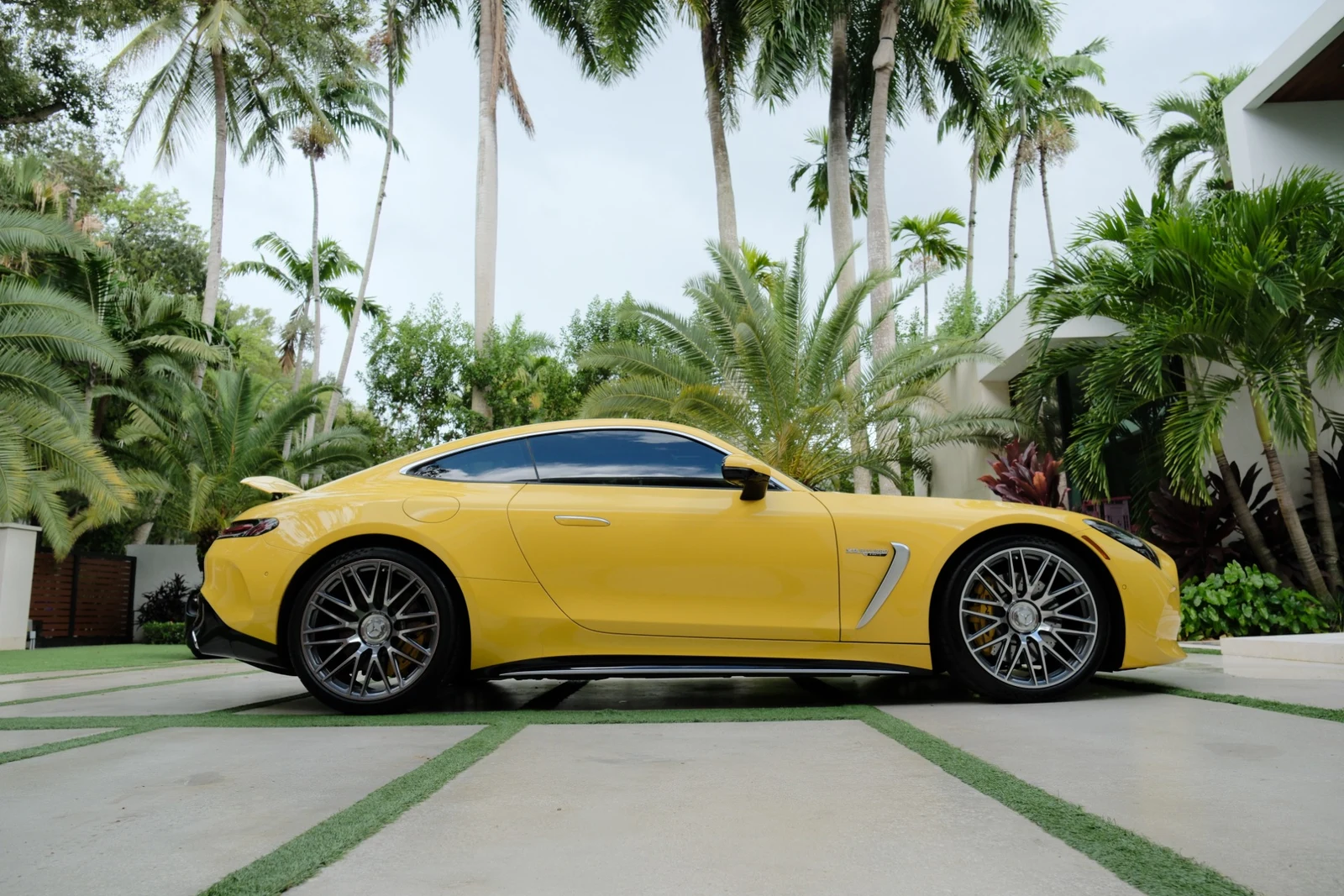 2024 Mercedes-Benz AMG GT 63, 28/30
