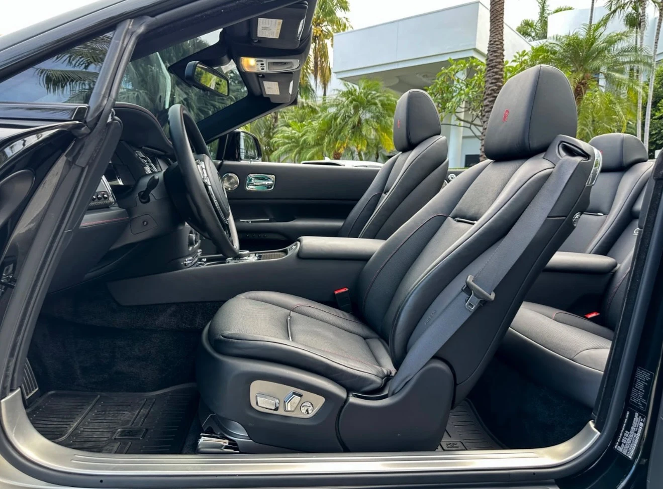 2020 Rolls-Royce Dawn Black Badge, 16/28