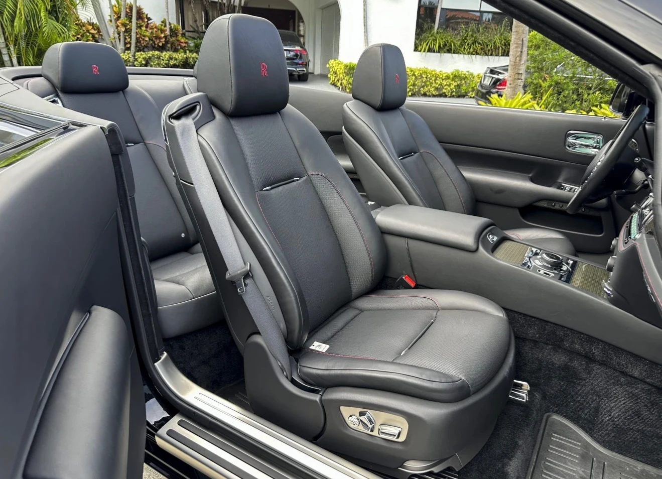 2020 Rolls-Royce Dawn Black Badge, 23/28