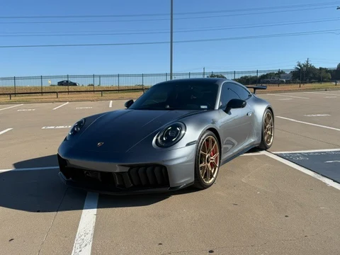 2026 Porsche 911 (992.2) Carrera GTS, 10/21