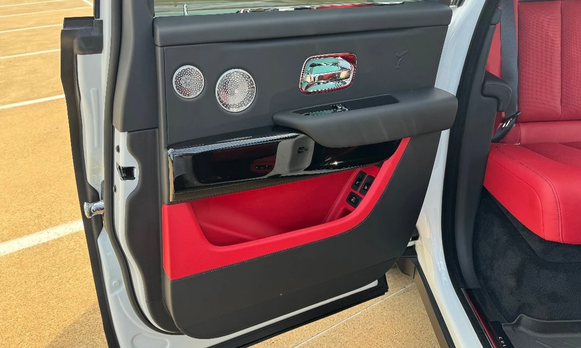 2024 Rolls-Royce Cullinan, 12/17