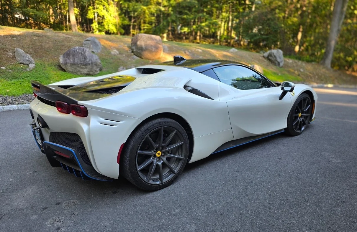 2023 Ferrari SF90 Stradale, 3/19