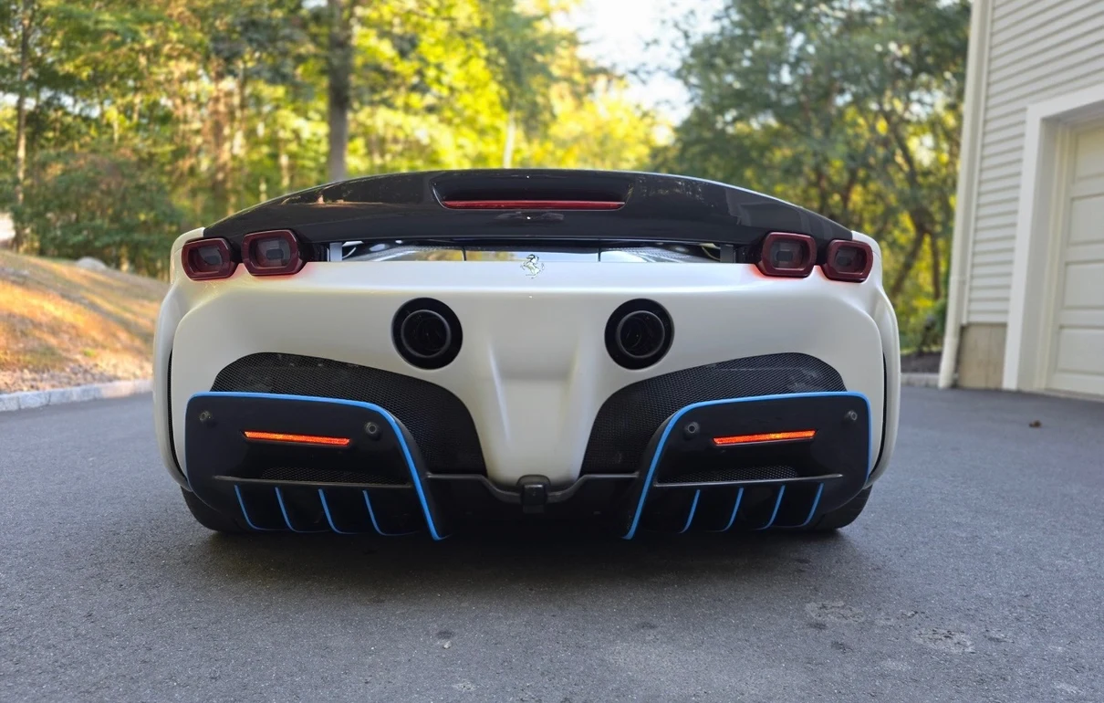 2023 Ferrari SF90 Stradale, 6/19
