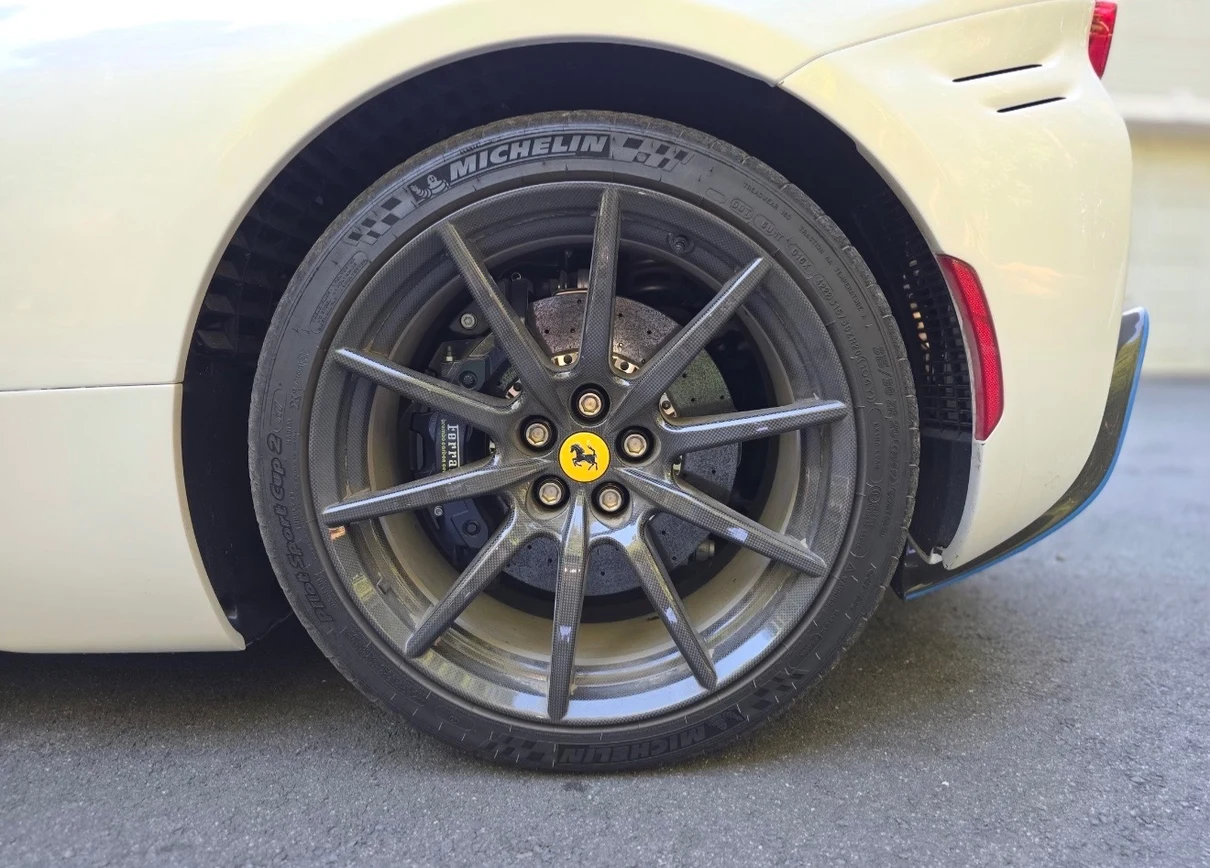 2023 Ferrari SF90 Stradale, 15/19