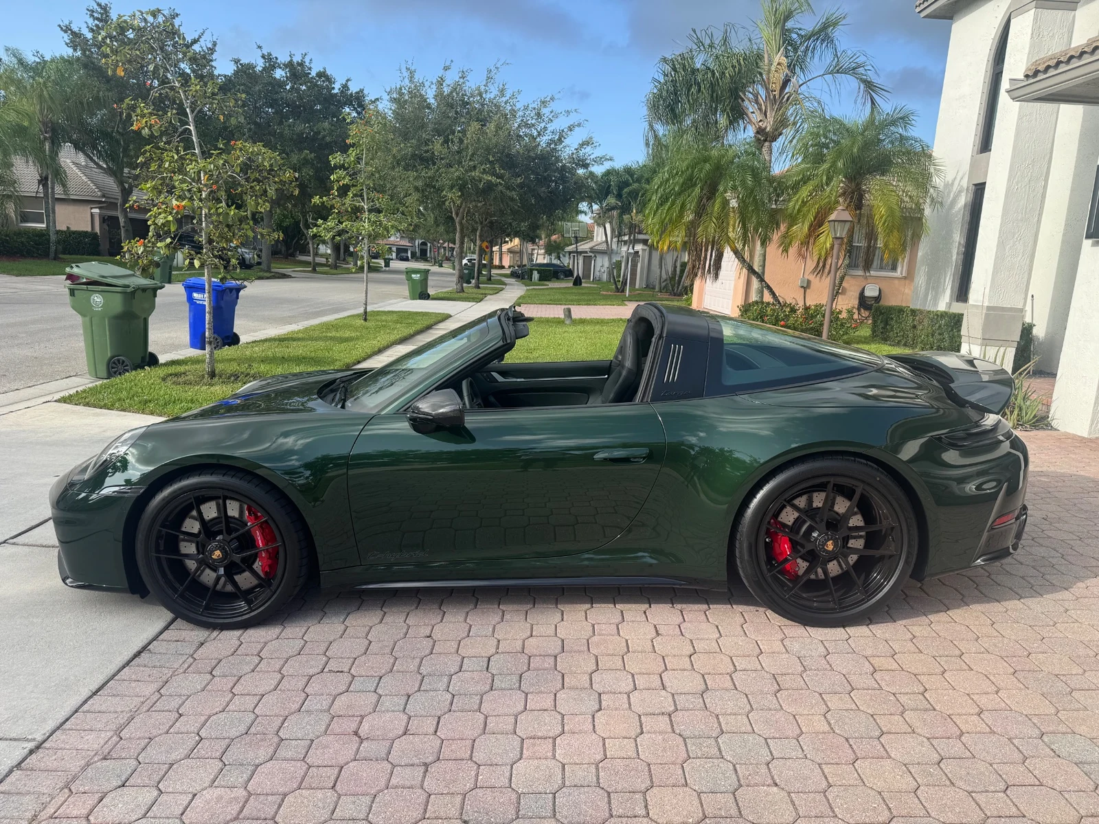 2026 Porsche 911 (992.2) Targa 4 GTS, 3/18