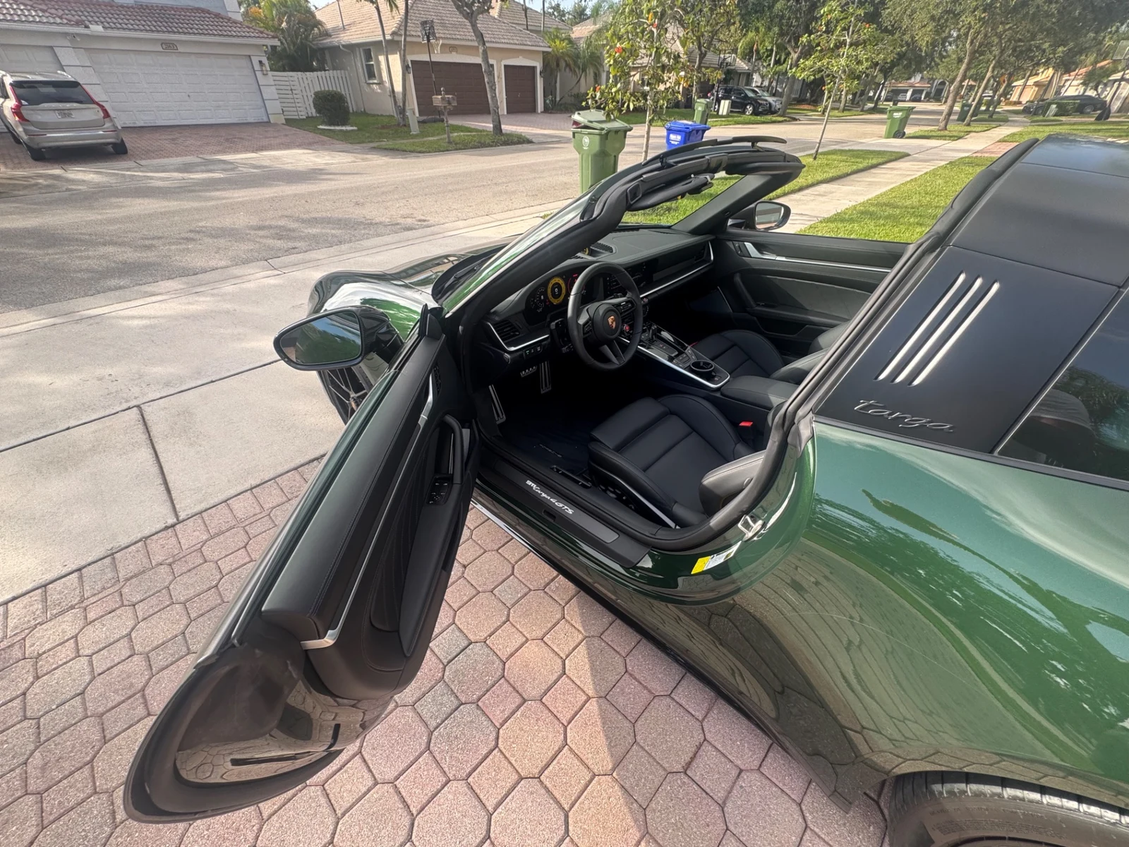 2026 Porsche 911 (992.2) Targa 4 GTS, 12/18