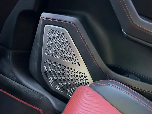 2022 Lamborghini Urus, 12/16