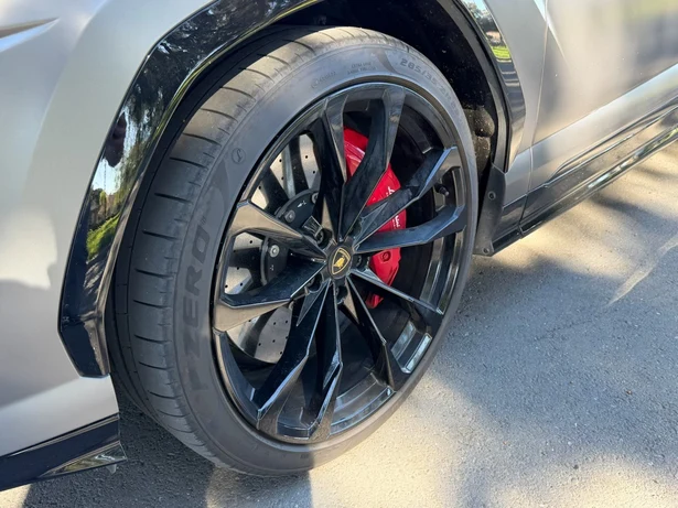 2022 Lamborghini Urus, 16/16