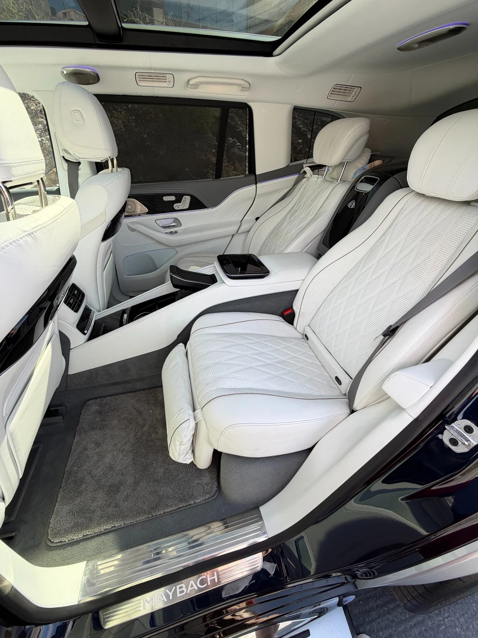 2024 Mercedes-Benz Mercedes-Maybach GLS 600 4MATIC (X167), 12/14