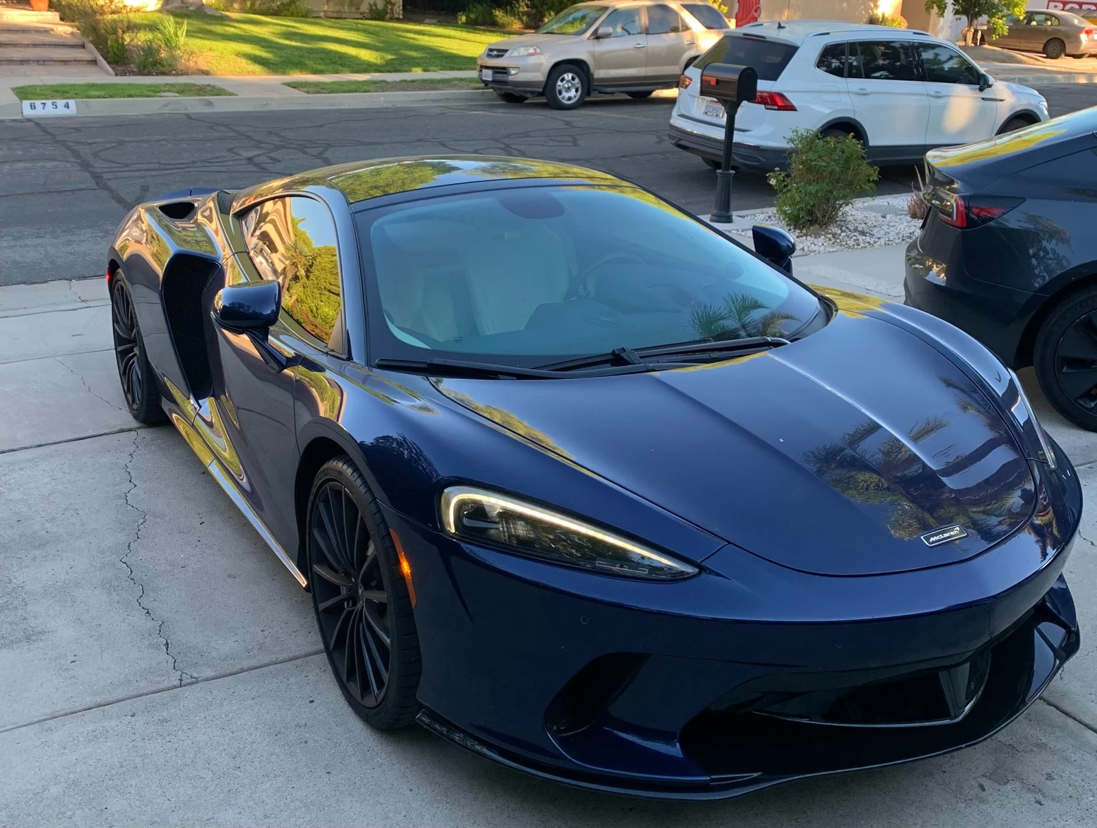 2020 McLaren GT, 3/14