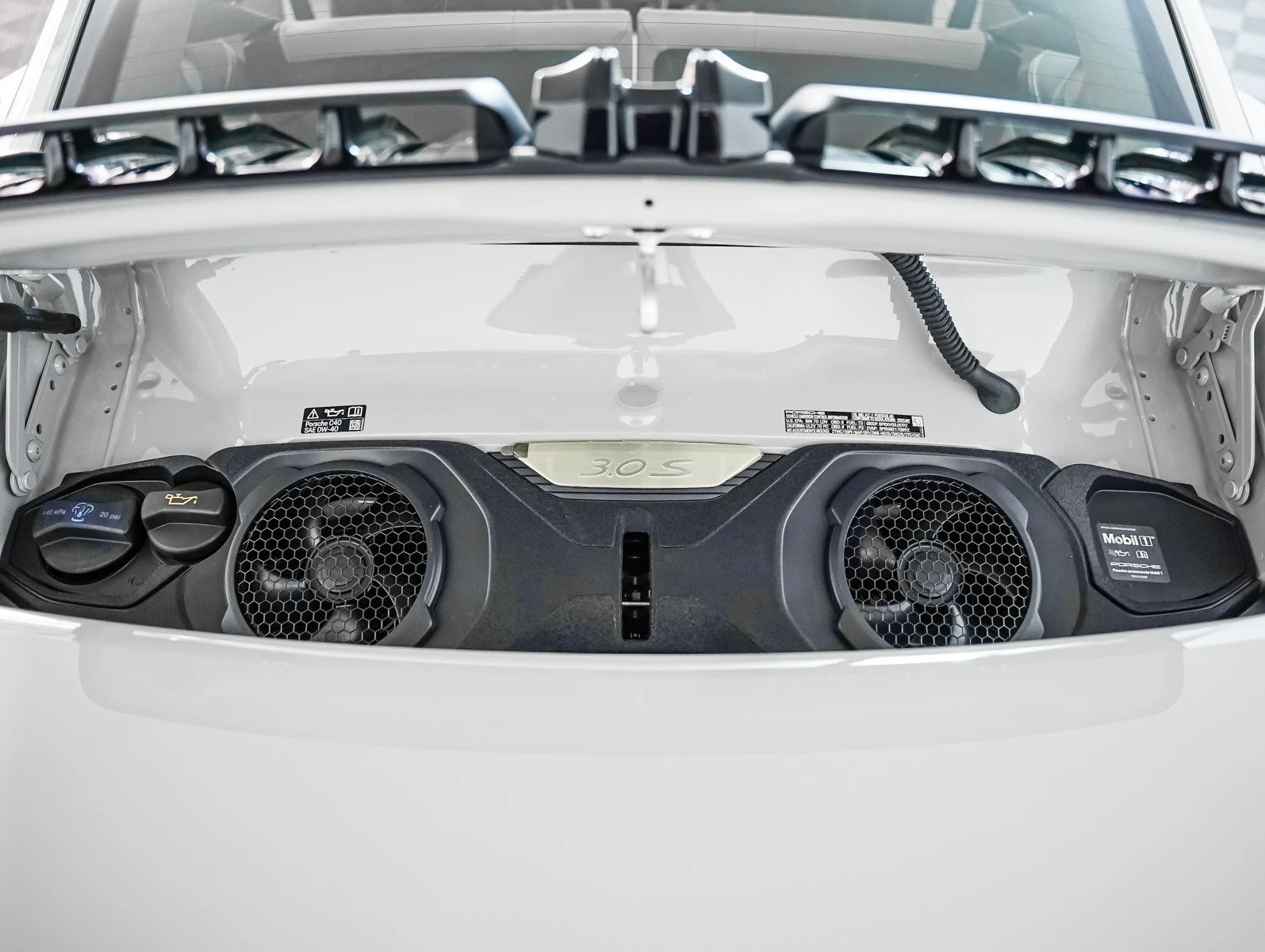 2025 Porsche 911 (992) Carrera S, 6/9