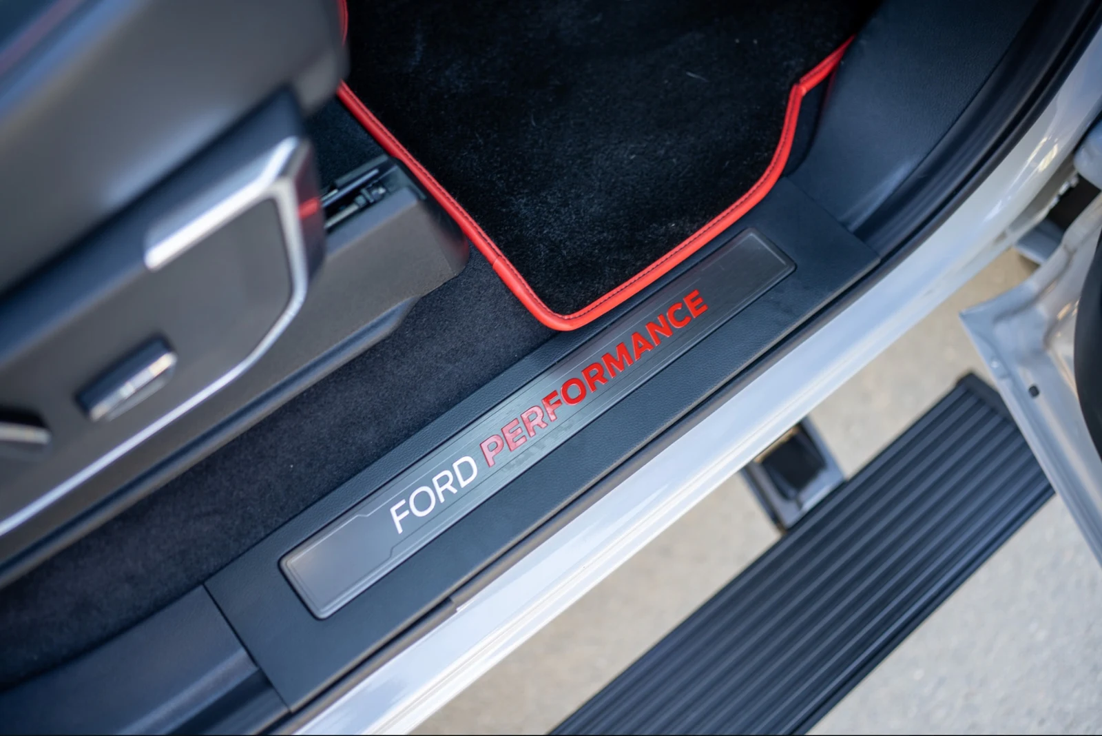 2025 Ford F-150 Raptor R, 16/22