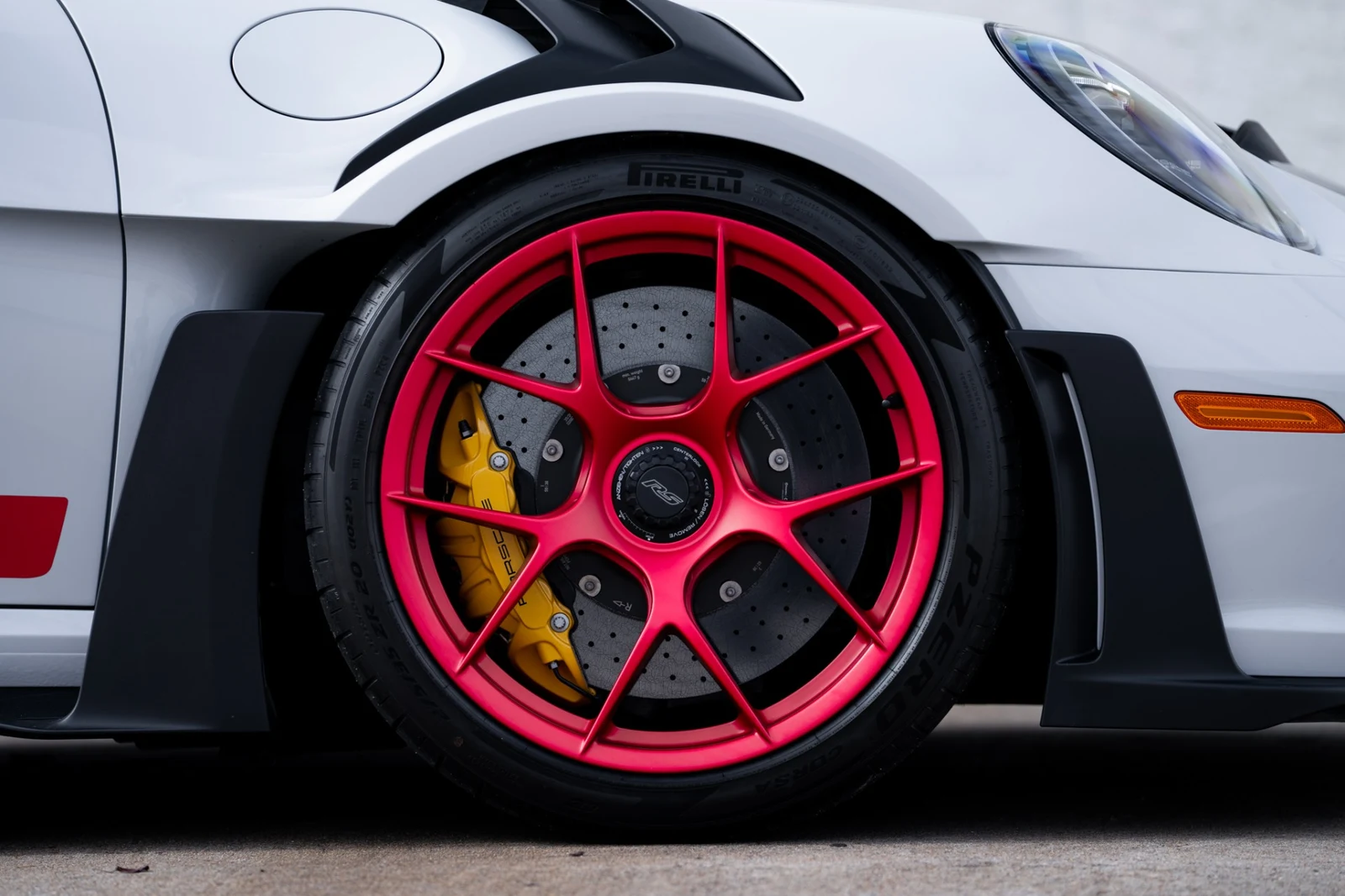 2025 Porsche 911 GT3 RS, 27/30
