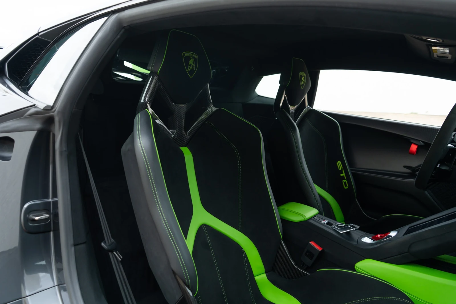 2021 Lamborghini Huracán STO, 22/30