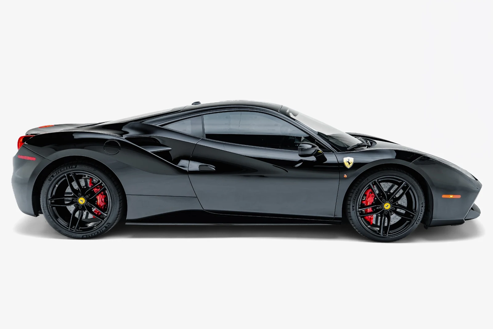 2016 Ferrari 488 GTB, 3/30