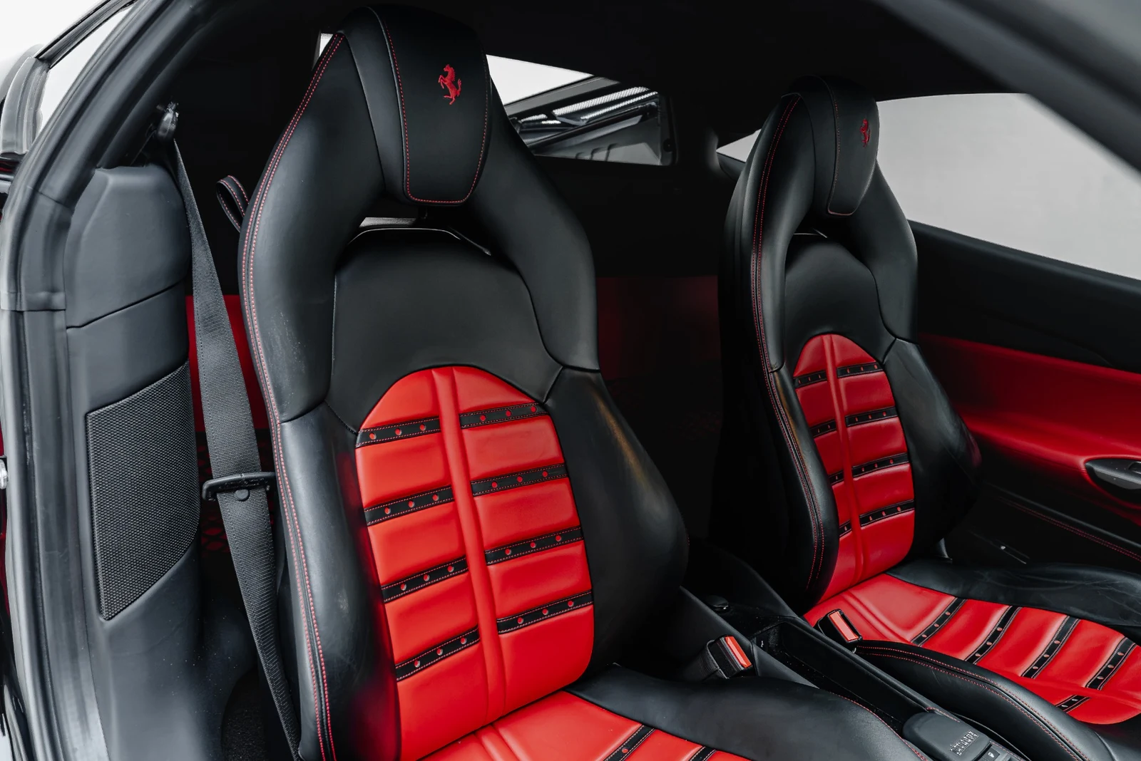 2016 Ferrari 488 GTB, 20/30