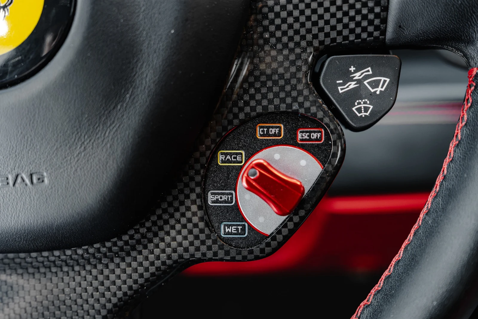 2016 Ferrari 488 GTB, 23/30