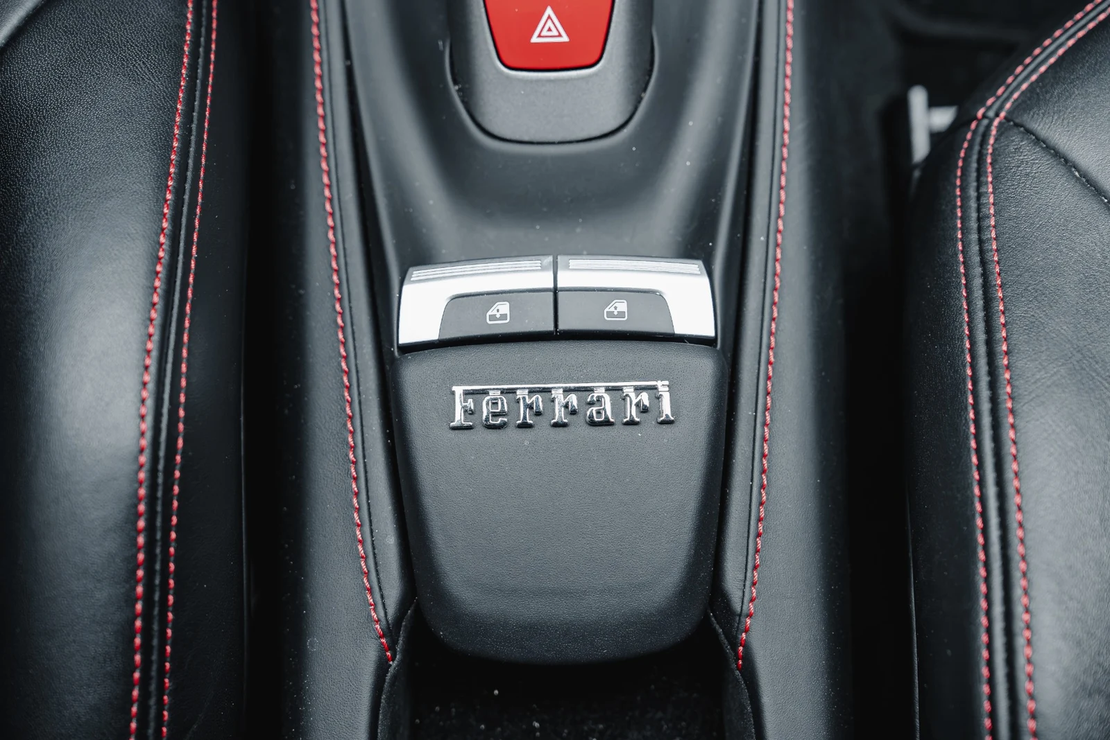 2016 Ferrari 488 GTB, 26/30