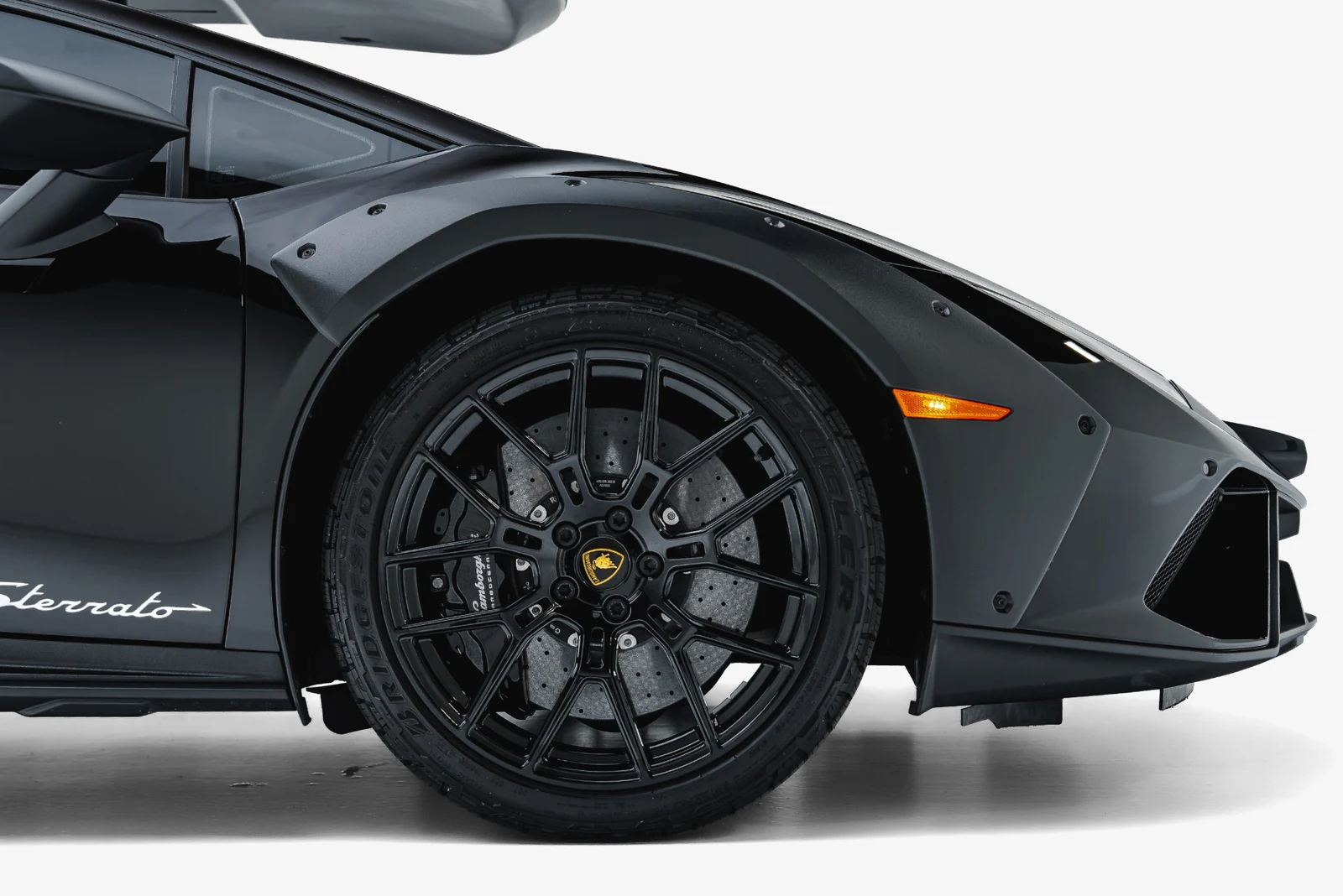 2024 Lamborghini Huracán Sterrato, 12/30