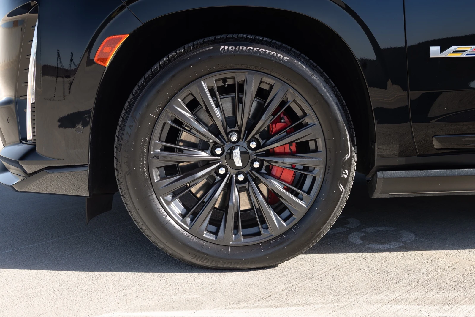2024 Cadillac Escalade-V, 5/30