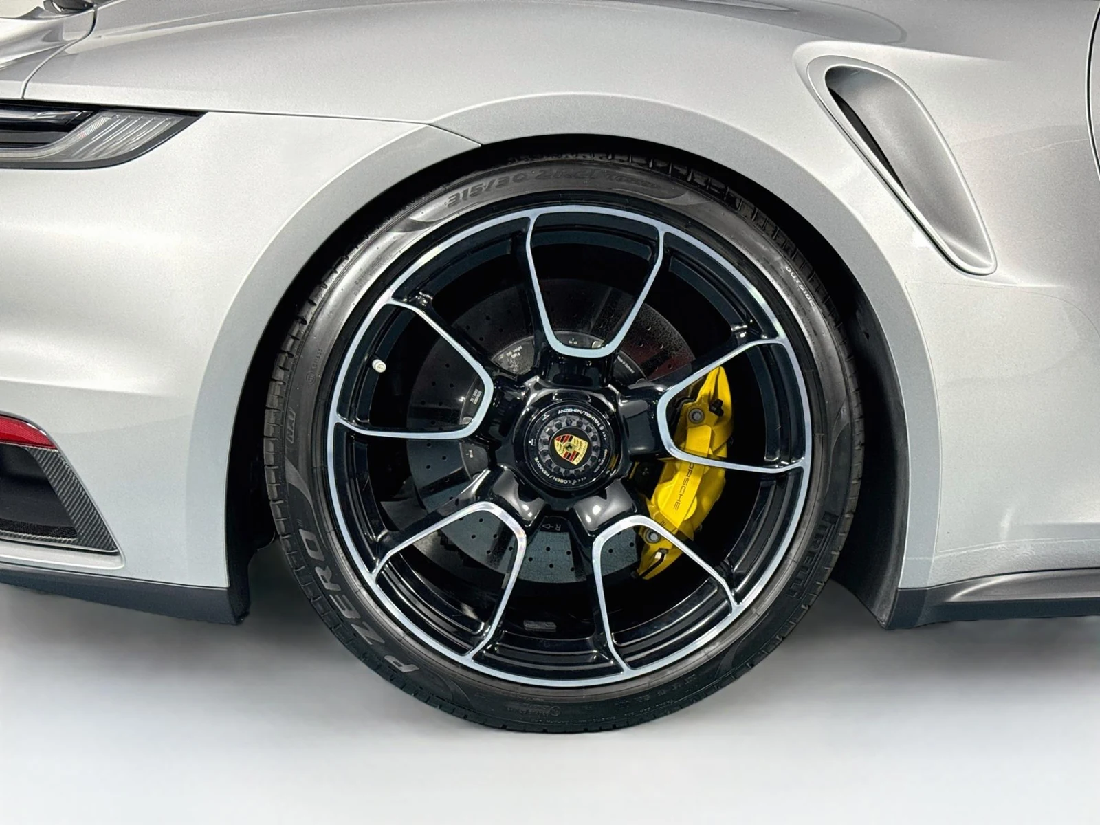 2023 Porsche 911 Turbo S, 28/30