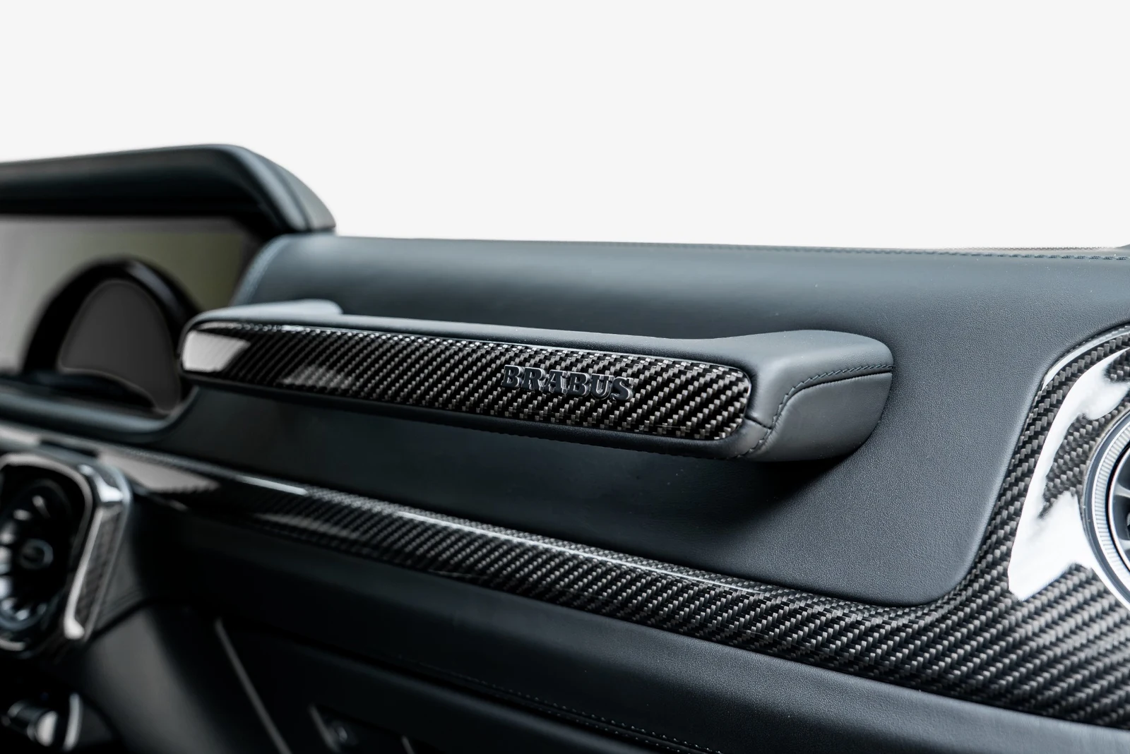 2025 BRABUS 800 Superblack Masterpiece (G 63), 18/30