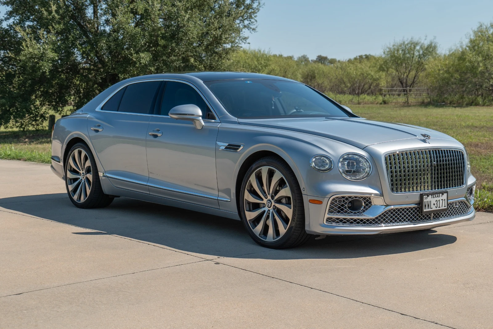 2022 Bentley Flying Spur V8, 7/30
