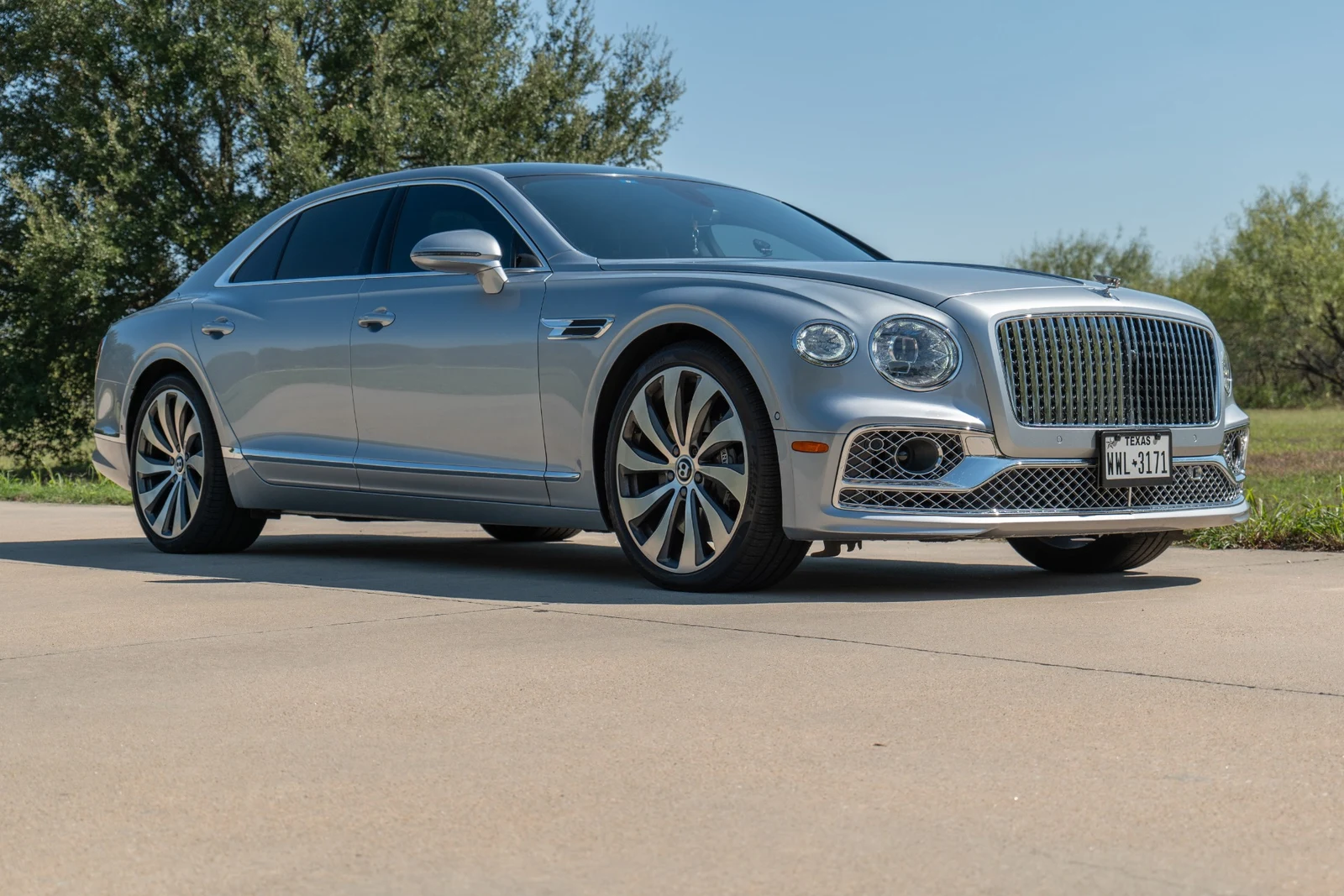 2022 Bentley Flying Spur V8, 8/30