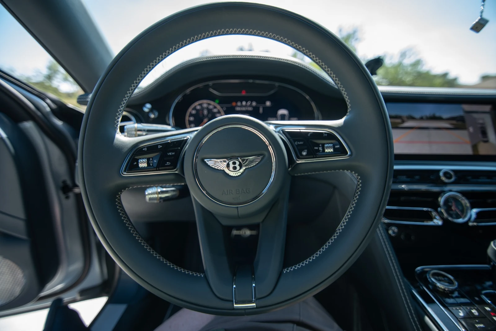 2022 Bentley Flying Spur V8, 16/30