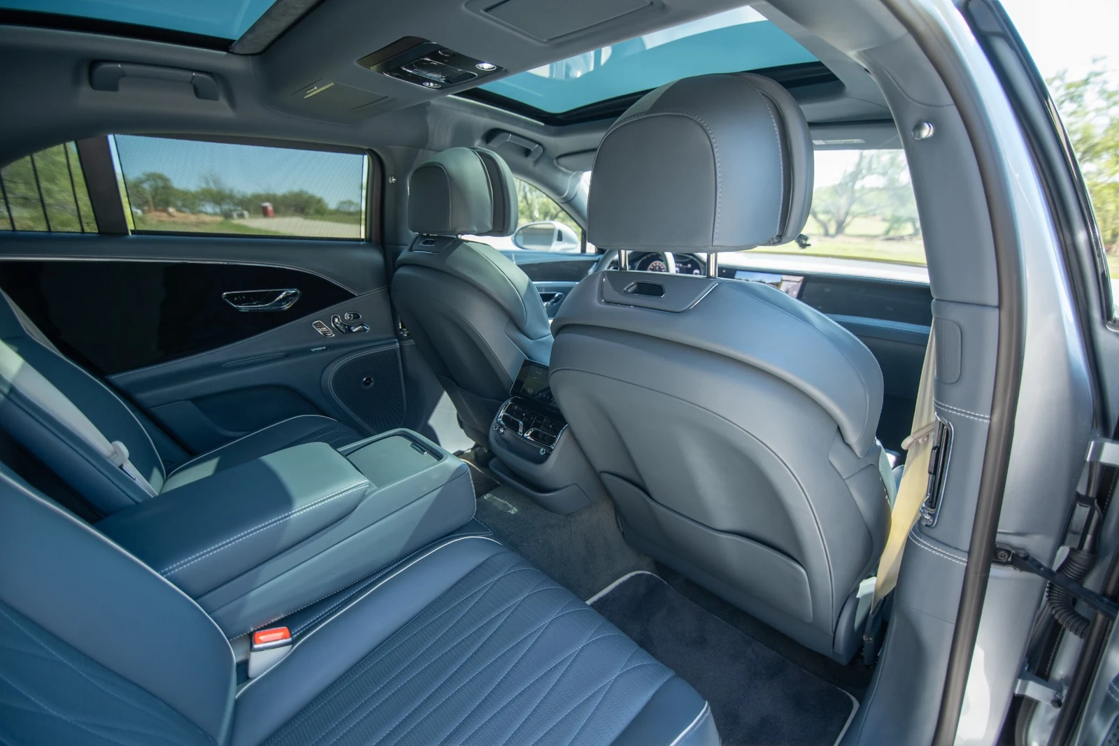 2022 Bentley Flying Spur V8, 21/30