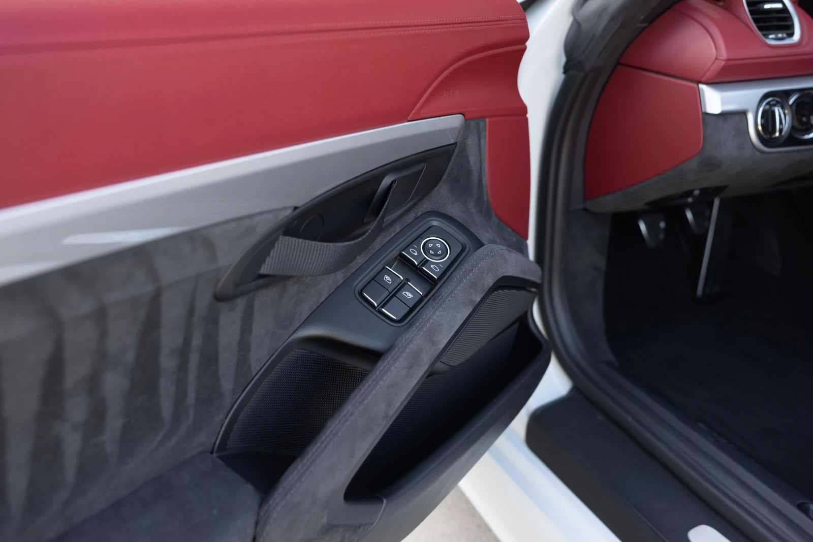 2020 Porsche 718 Boxster Spyder, 19/30