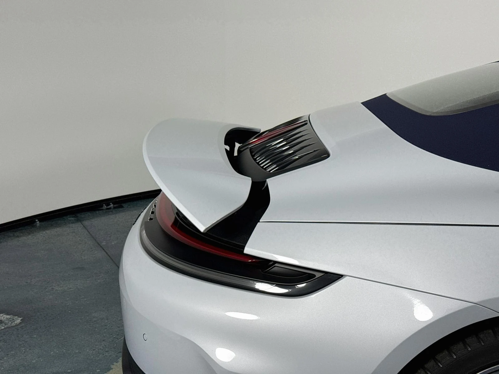 2025 Porsche 911 Carrera Cabriolet, 27/30