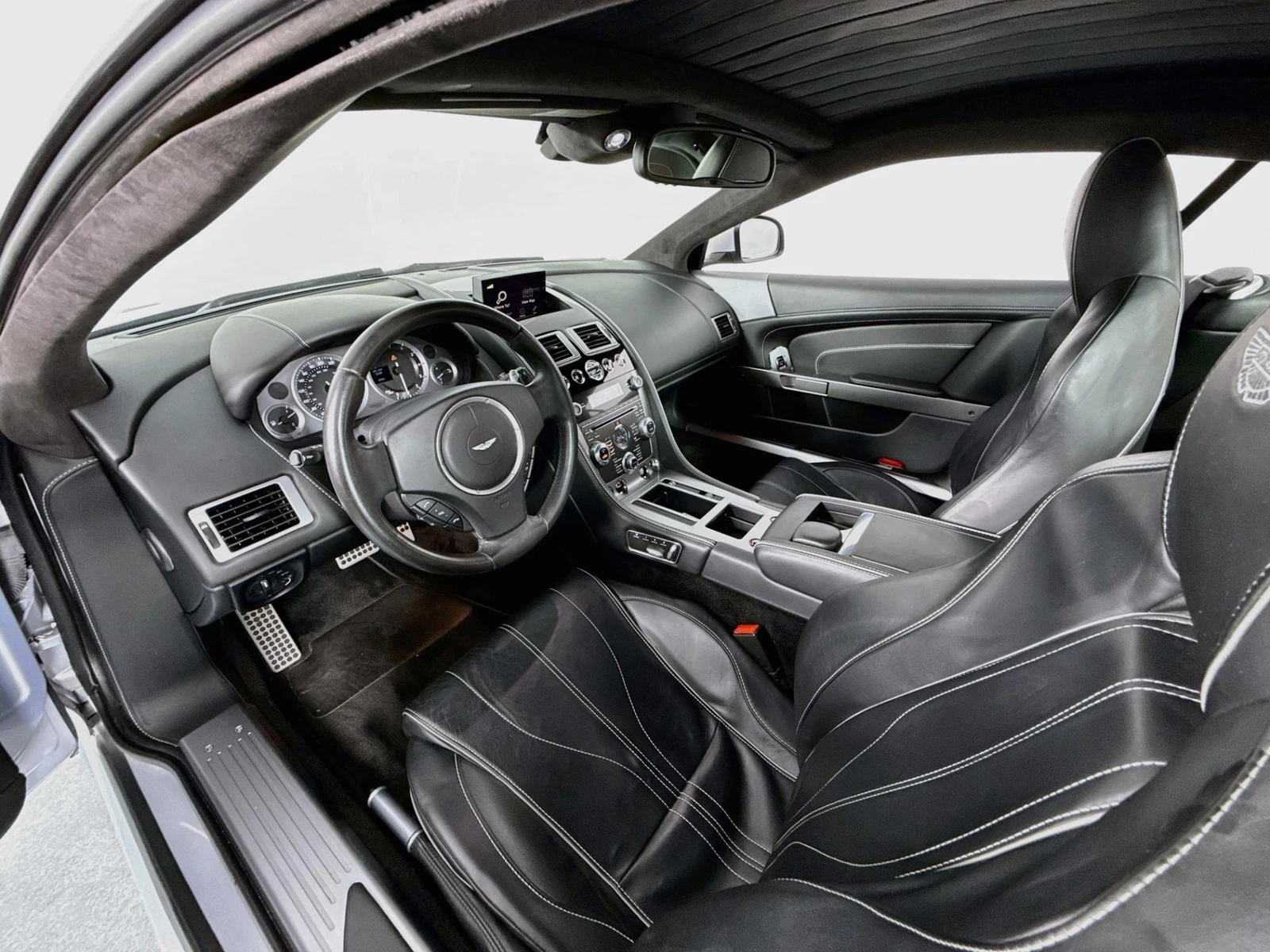 2014 Aston Martin DB9, 11/30
