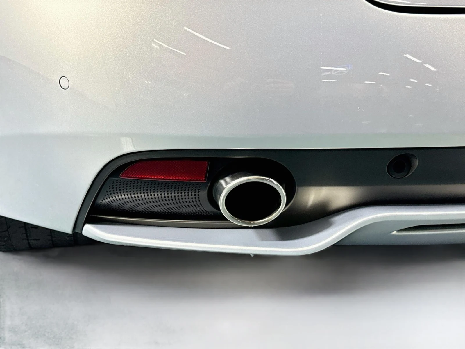 2014 Aston Martin DB9, 24/30