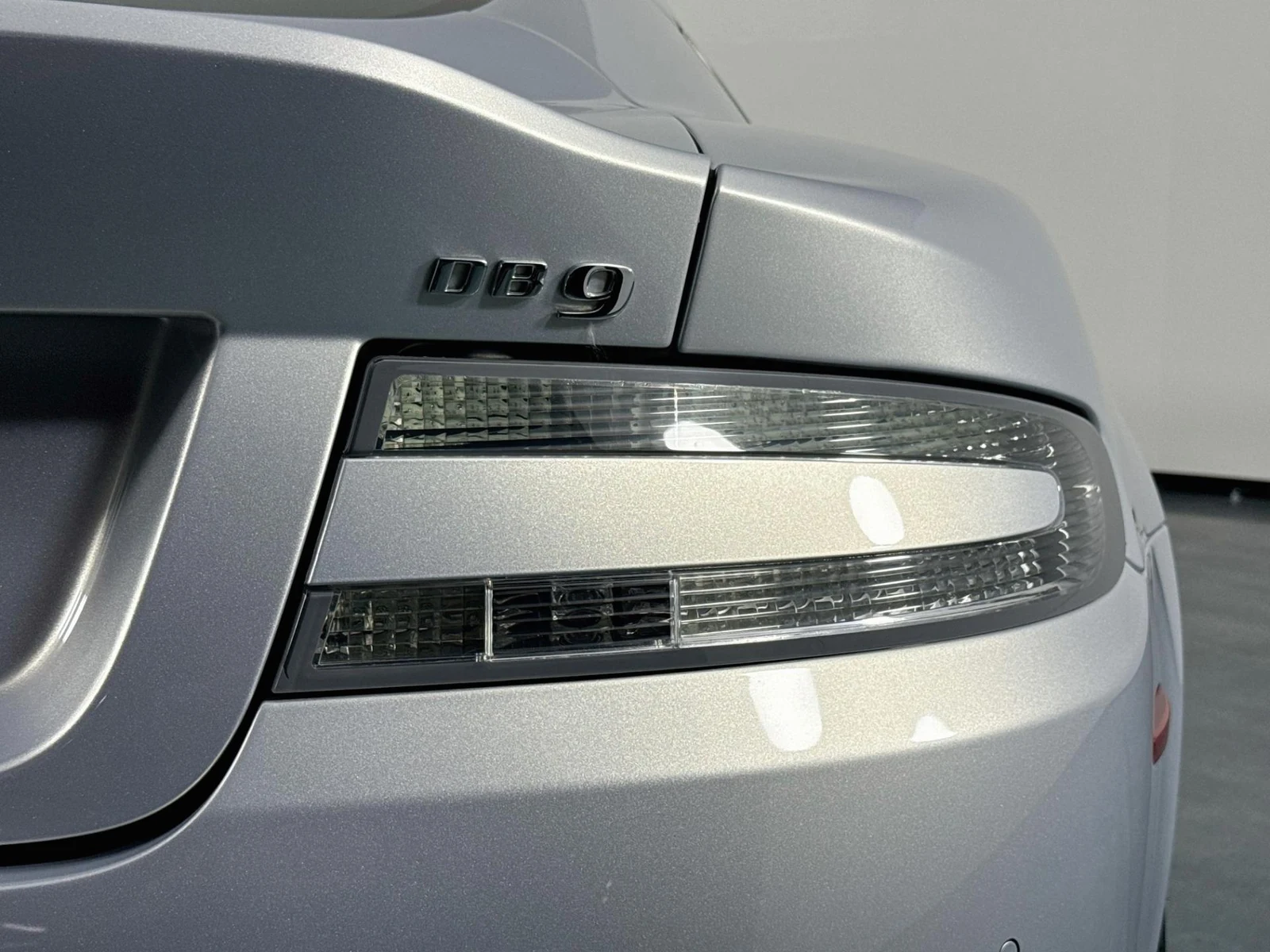 2014 Aston Martin DB9, 25/30