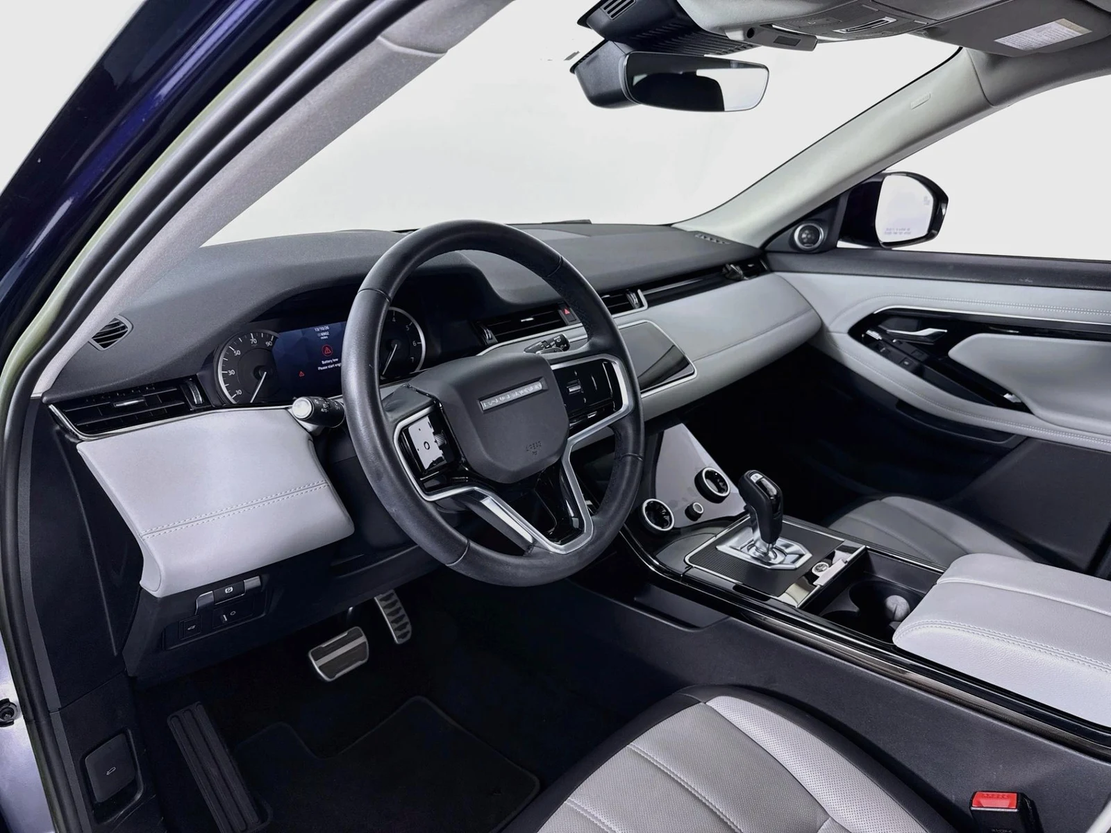 2023 Land Rover Range Rover Evoque P250 R-Dynamic SE, 5/30