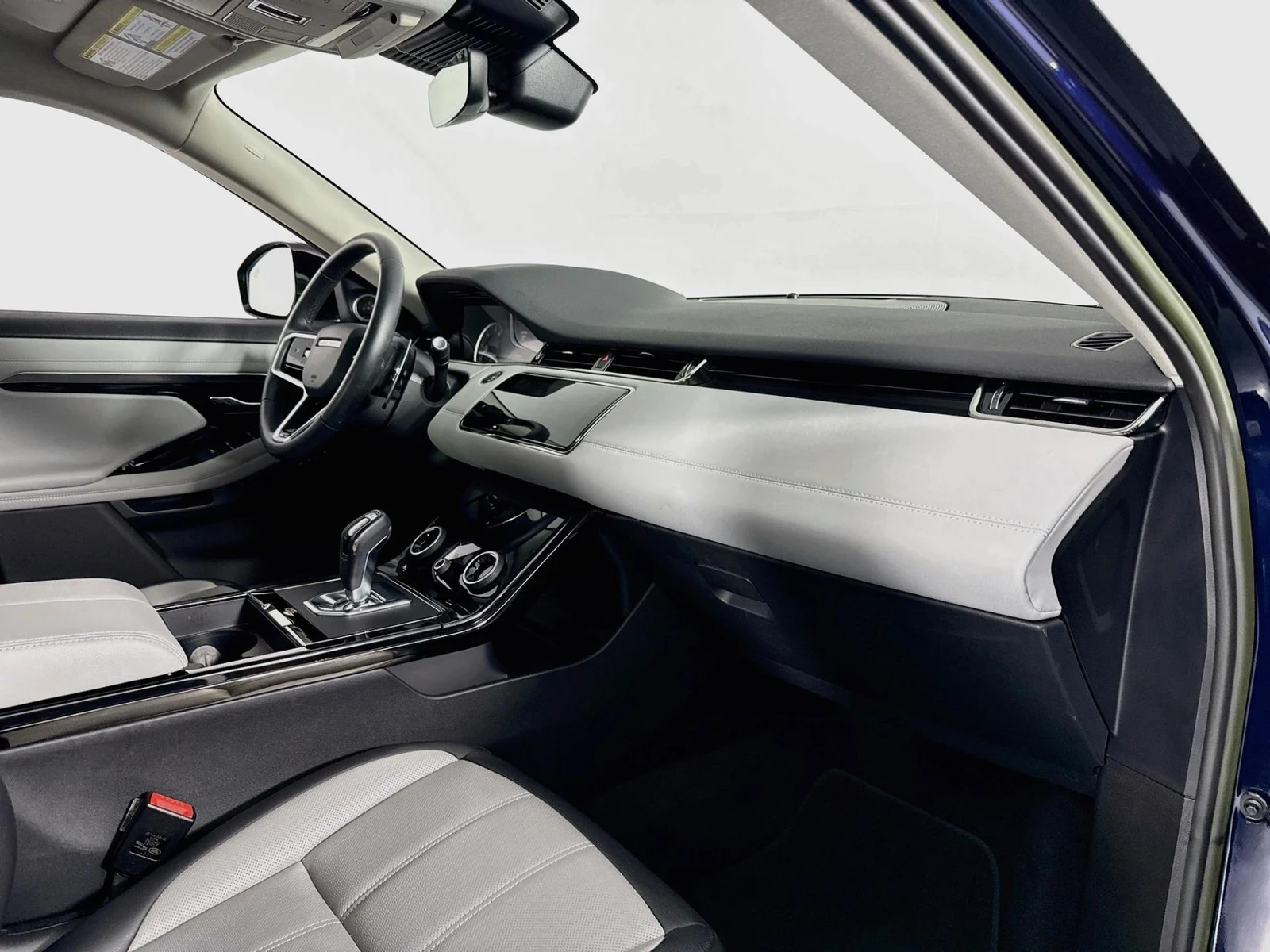 2023 Land Rover Range Rover Evoque P250 R-Dynamic SE, 16/30