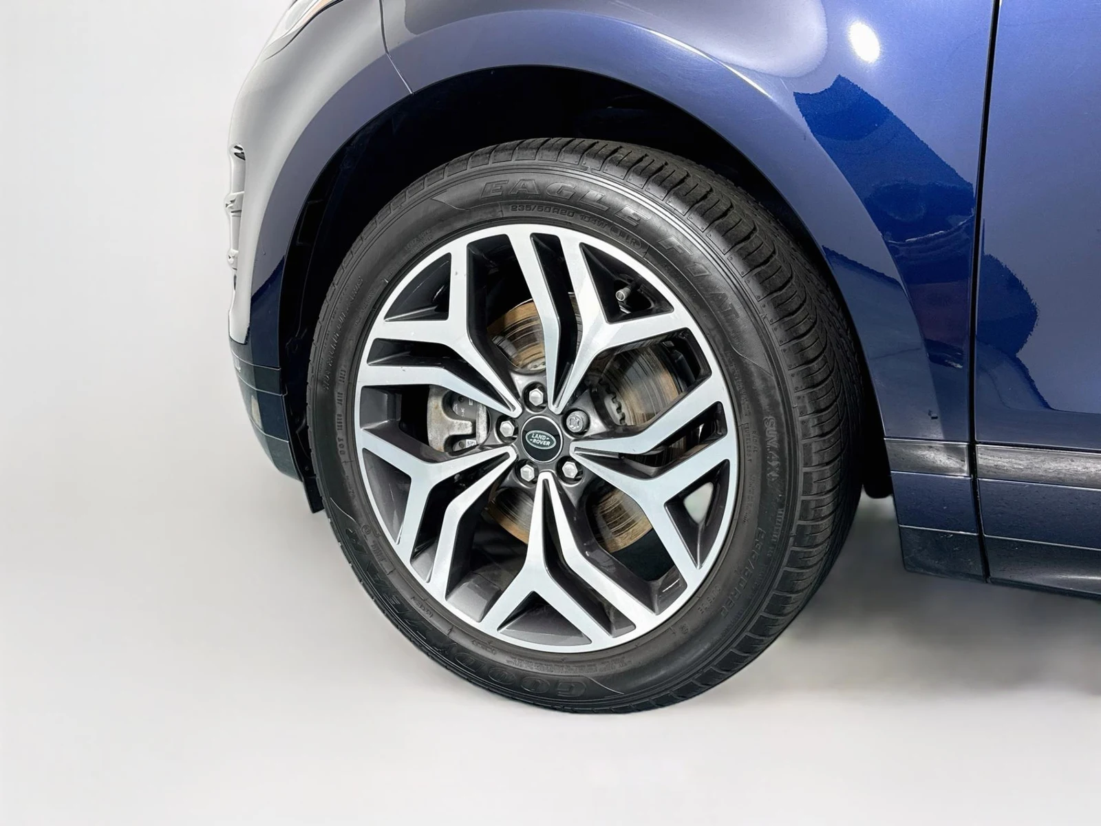 2023 Land Rover Range Rover Evoque P250 R-Dynamic SE, 18/30