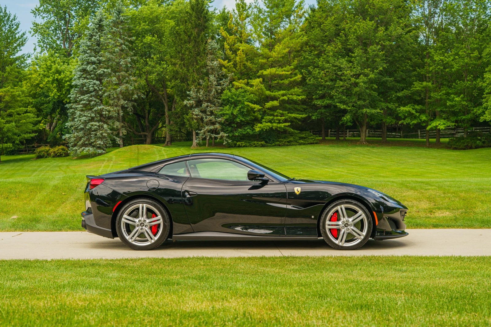 2019 Ferrari Portofino, 2/30