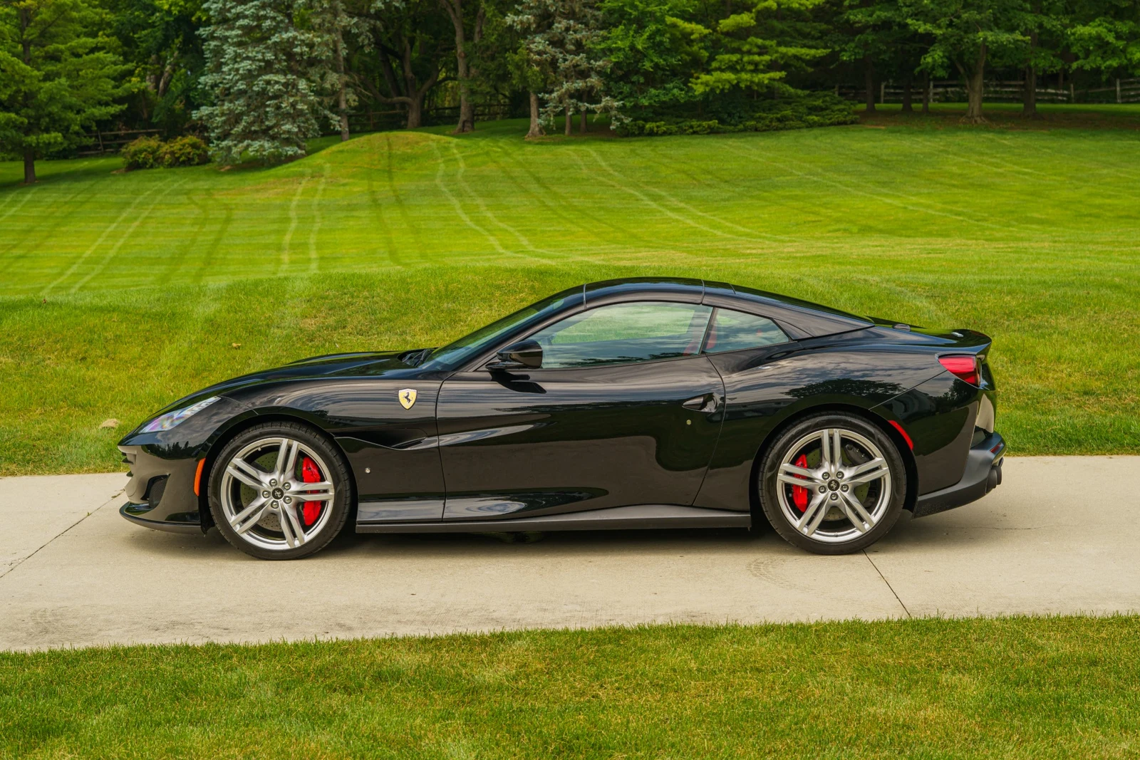 2019 Ferrari Portofino, 3/30