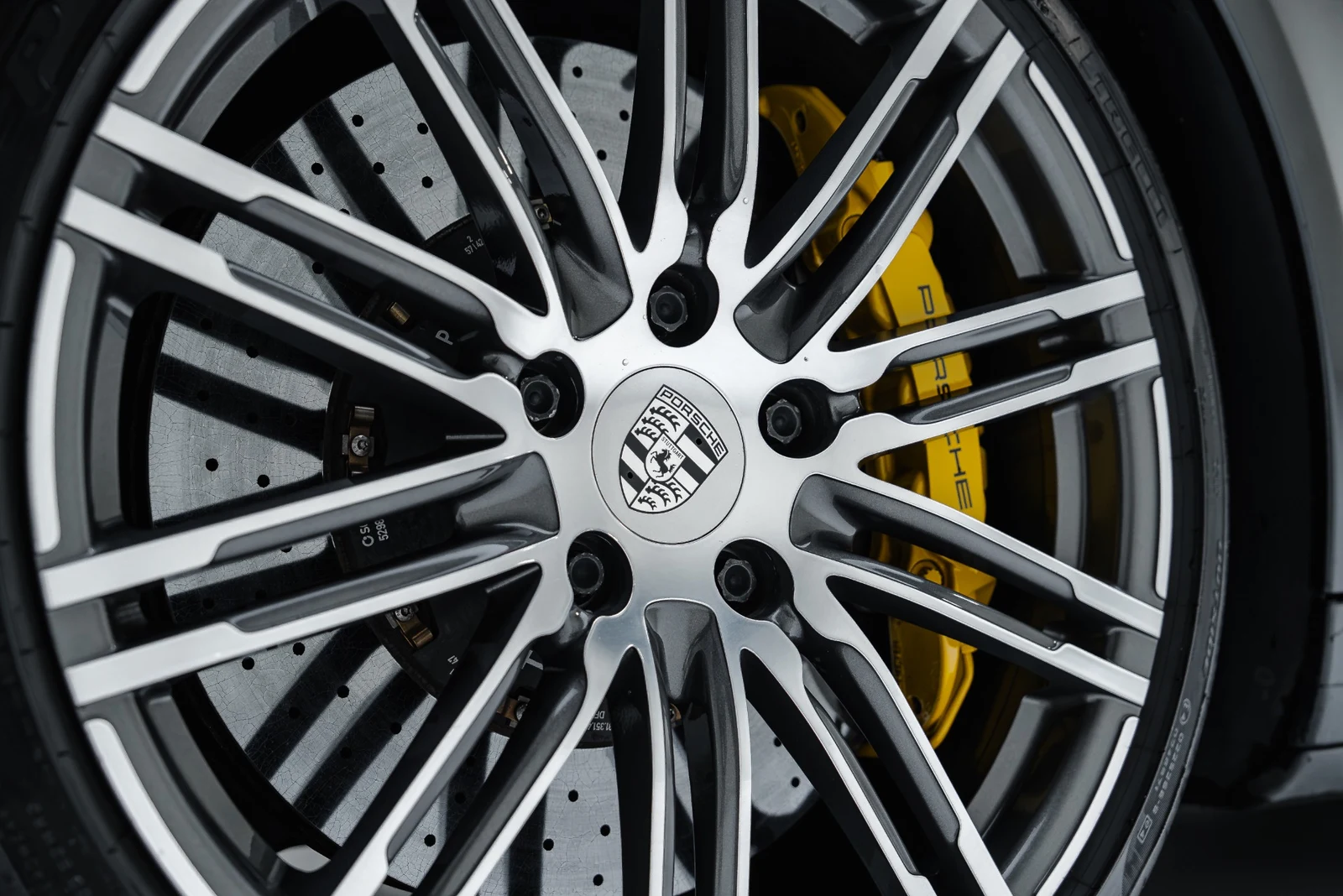 2014 Porsche 911 Turbo S, 17/30