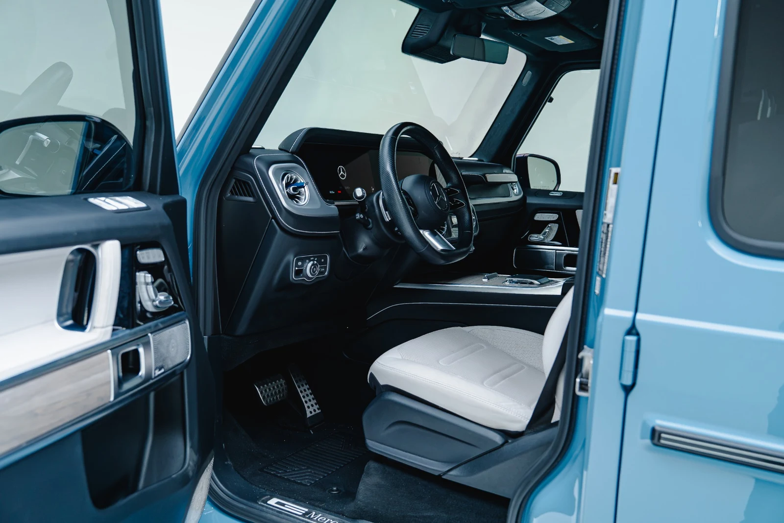 2025 Mercedes-Benz G 550, 2/30
