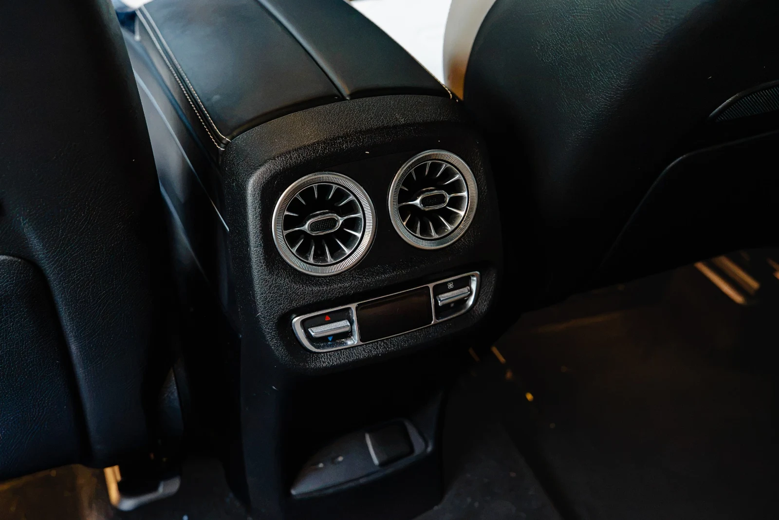 2025 Mercedes-Benz G 550, 28/30