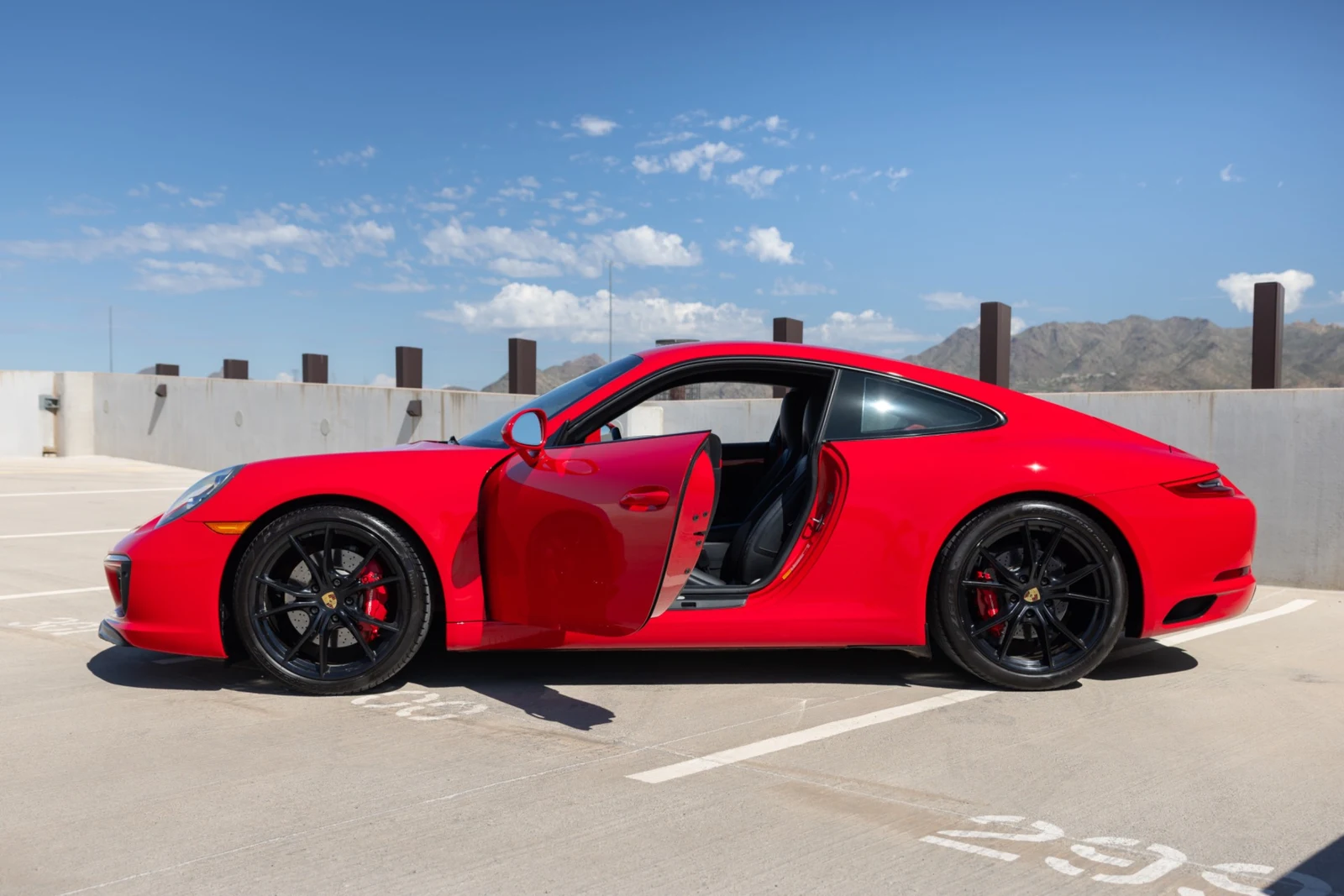 2018 Porsche 911 Carrera S, 5/30